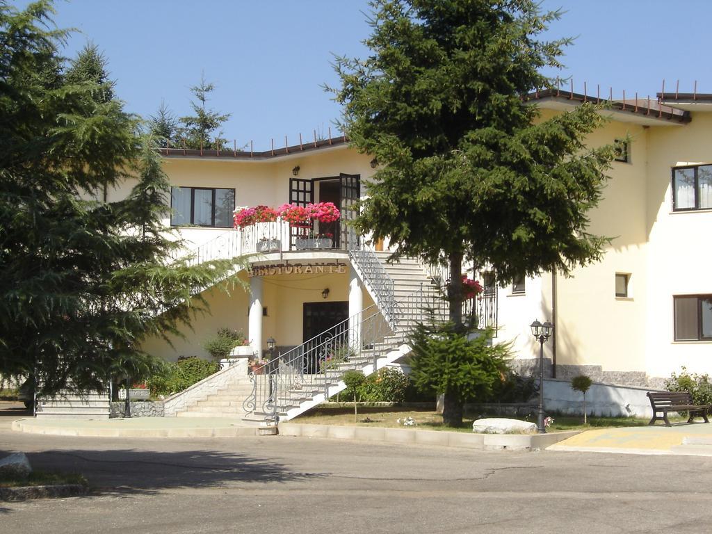 Hotel La Fattoria Camigliatello Silano Luaran gambar
