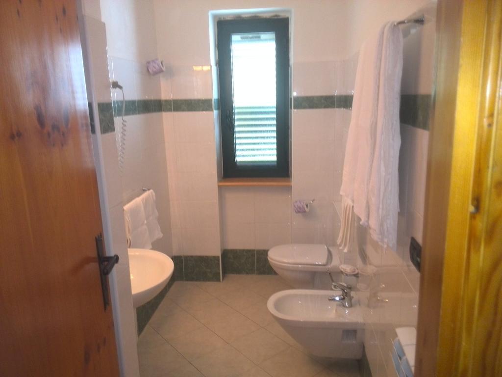 Hotel La Fattoria Camigliatello Silano Bilik gambar