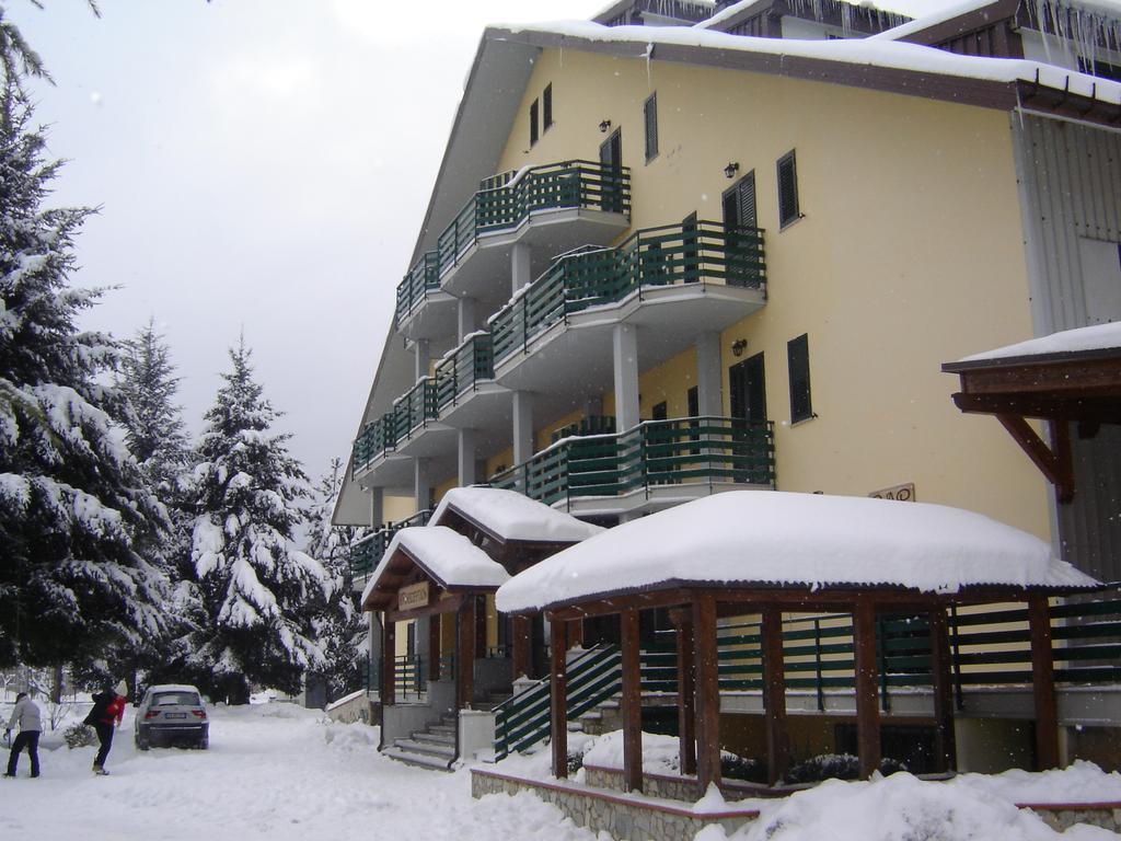 Hotel La Fattoria Camigliatello Silano Luaran gambar